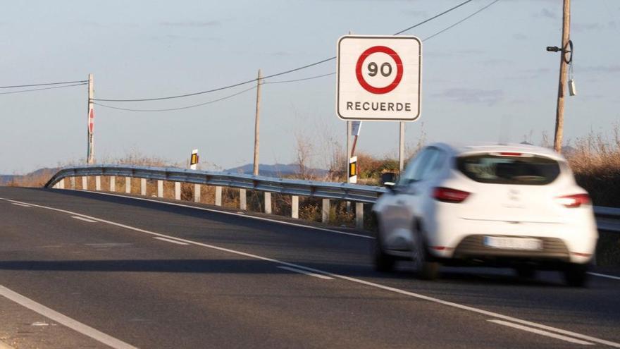 El Gobierno autonómico cede a Murcia 46 kilómetros de carreteras