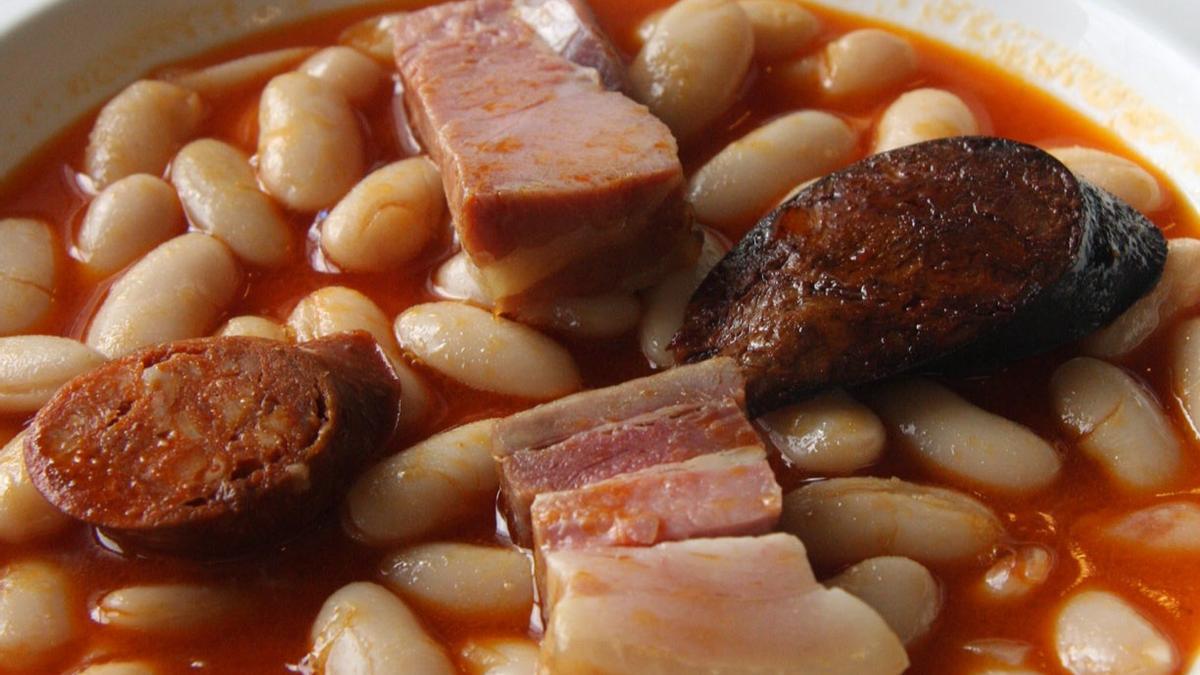 Köstlich: Der Bohneneintops &quot;fabada asturiana&quot;.