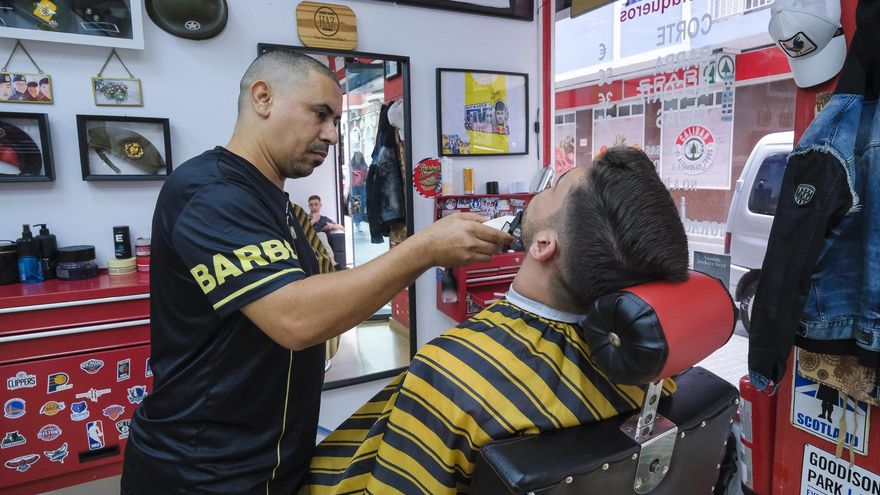 La peluquería Haz, entre tijeras y artes marciales en Las Palmas de Gran Canaria