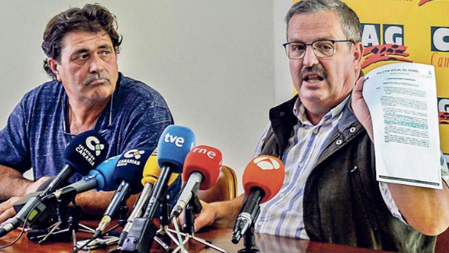 El presidente de COAG en Gran Canaria, Juan Hernández, y el presidente de la COAG, Rafael Hernández, ayer en rueda de prensa.