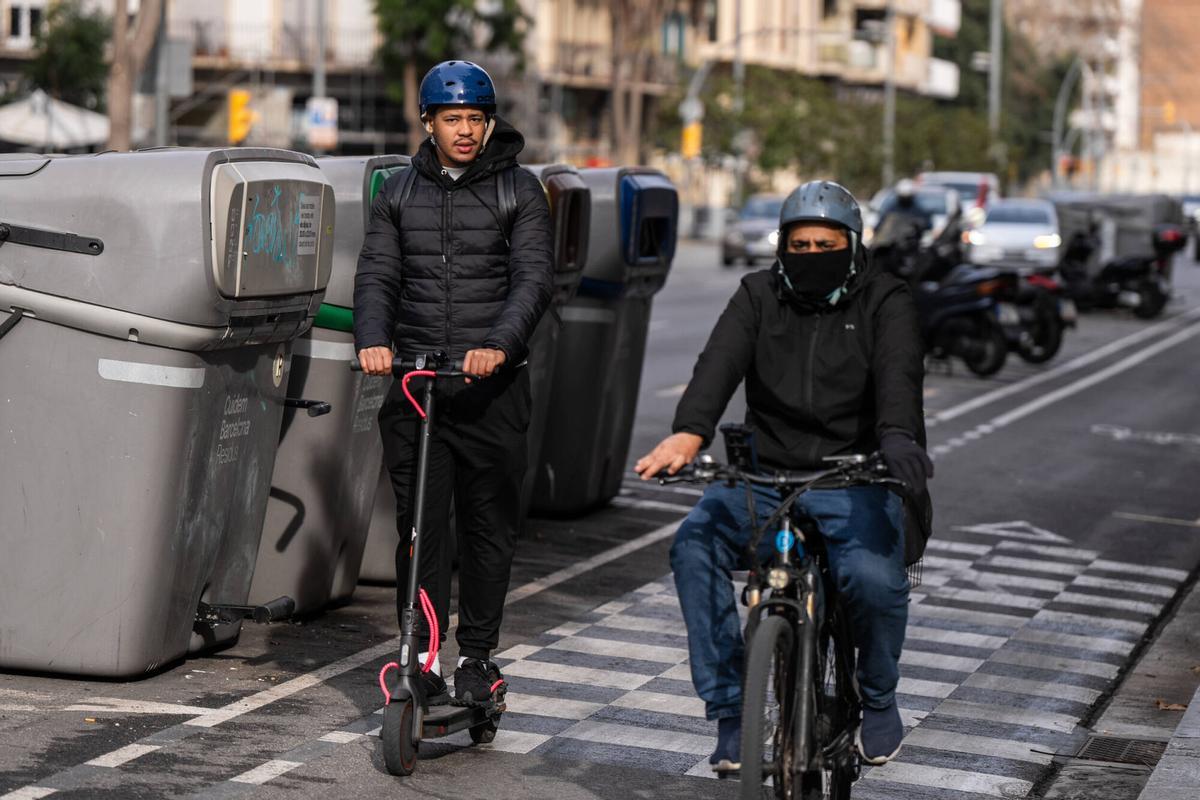 El uso de vehículos de movilidad personal como patinetes o bicicletas consolida la evolucón positiva de la movilidad sostenible en el área de Barcelona