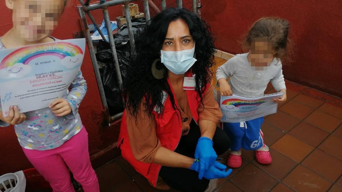 Más de 17.600 personas voluntarias para ayudar a 156.183 personas afectadas por la COVID-19 y colectivos vulnerables en Canarias