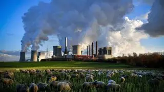 El avance del cambio climático es tal que reducir las emisiones ya no es suficiente, alertan los científicos