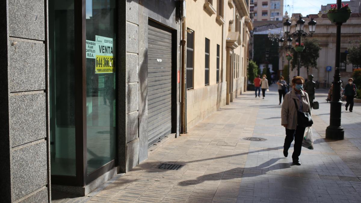 Un inmueble comercial, situado en pleno centro, cerca de la plaza Mayor.