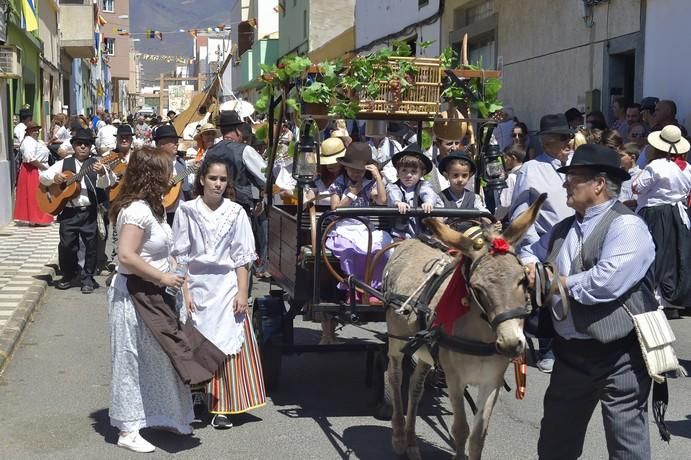 VI Romeria ofrenda San José Obrero, en el Cruce ...