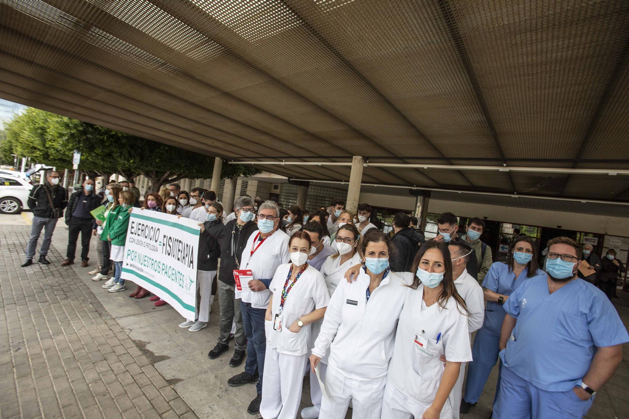 Los fisioterapeutas consideran una injerencia que los preparadores físicos traten a lesionados