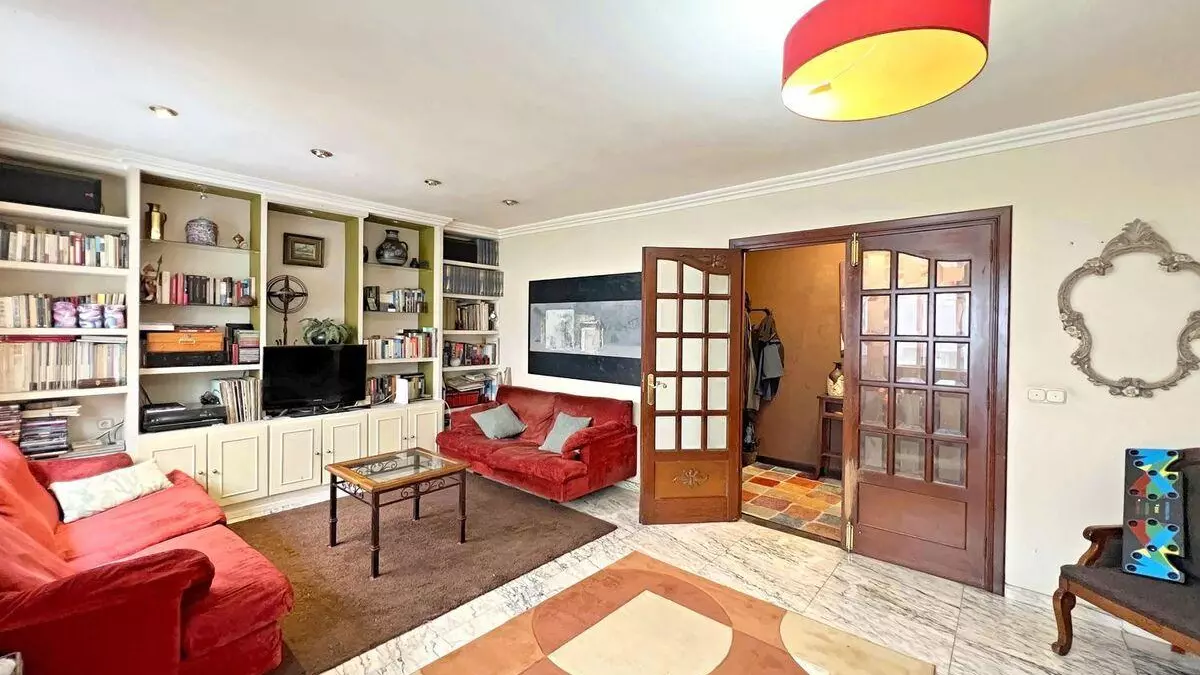 Oportunidad inmobiliaria en Santiago de Compostela: el piso con excelente diseño y calidades que puedes permitirte