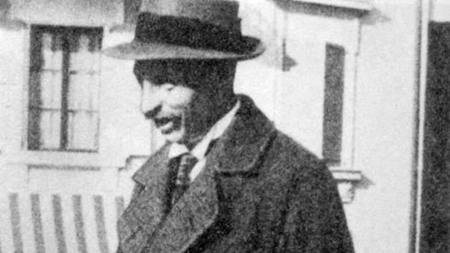 Rilke en 1926. En el recuadro, foto realizada en el año 1900.  // R. Osorio
