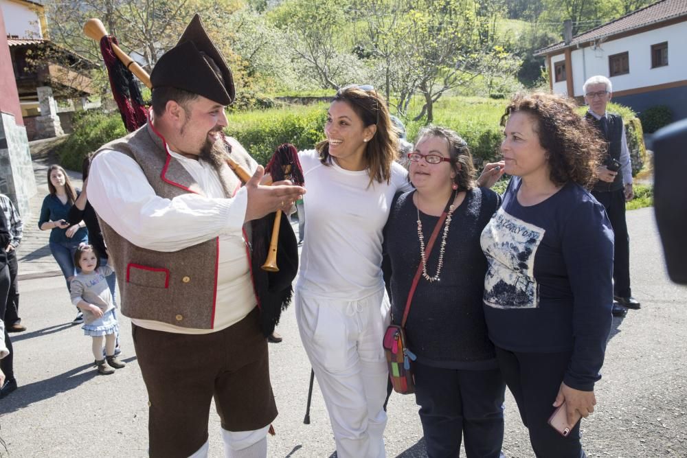 Eva Longoria visita su edén asturiano