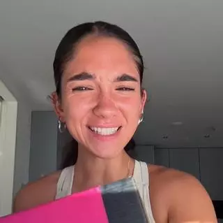 "¿Esta no es la nueva película que ha salido nueva en cines?" La metedura de pata de la 'booktoker' ByHermos al hablar del libro 'La Odisea' que indigna a las redes