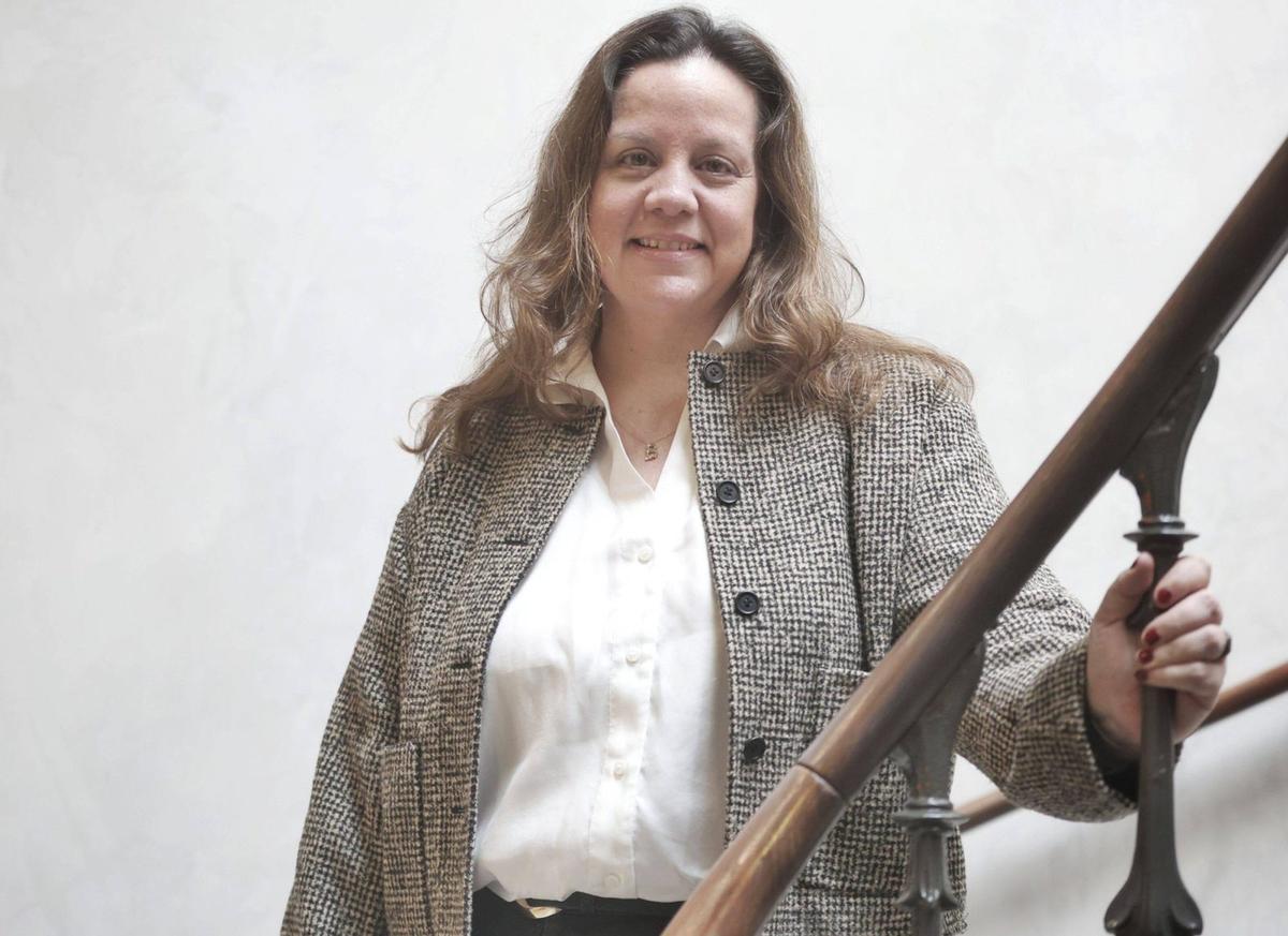 Berta Álvarez ha visitado esta mañana el colegio de abogados de Balears. | M.MIELNIEZUK