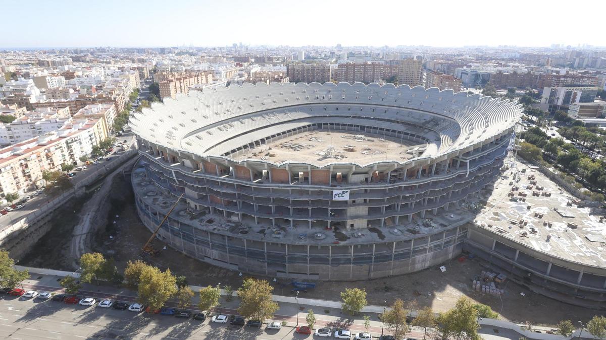 El Nou Mestalla avanza su construcción con la llegada de los anclajes de la cubierta