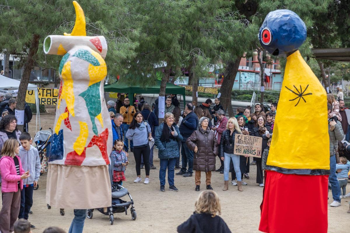 Medio centenar de entidades firman un manifiesto en defensa del parque Joan Miró