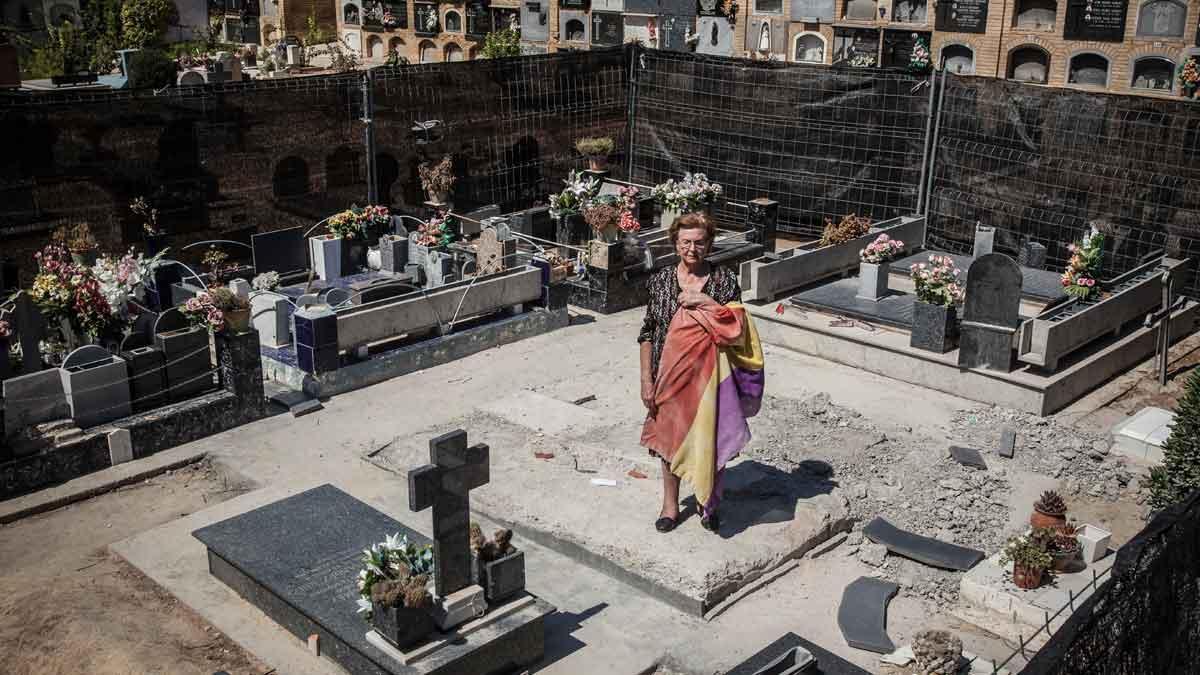 Comença l’exhumació de la fossa més gran del País Valencià