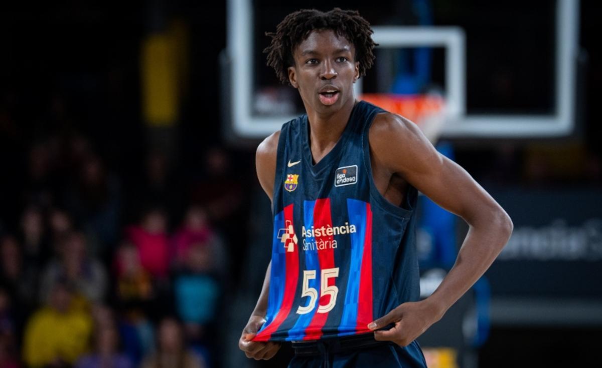 Damen Sarr jugó sus primeros segundos con el primer equipo del Barça