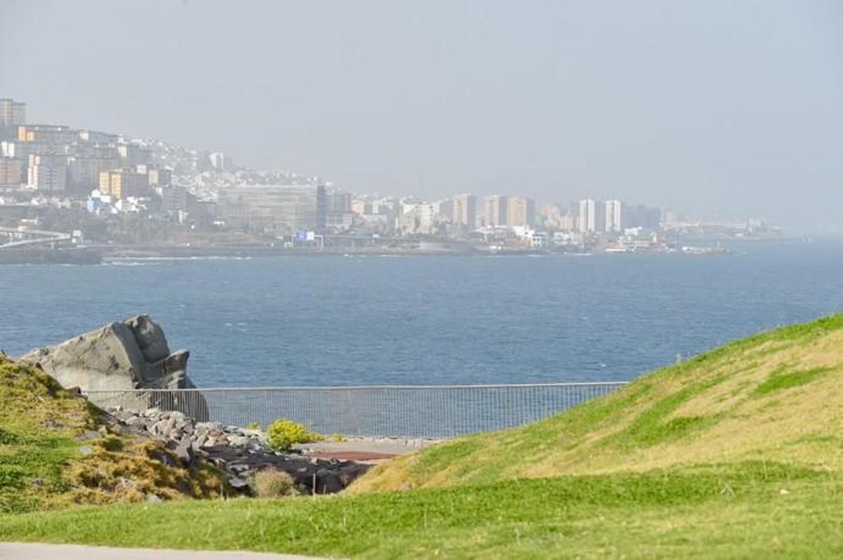 22-02-2019 LAS PALMAS DE GRAN CANARIA. Calima sobre la capital. Fotógrafo: ANDRES CRUZ 22-02-2019 LAS PALMAS DE GRAN CANARIA. Calima sobre la capital. Fotógrafo: ANDRES CRUZ
