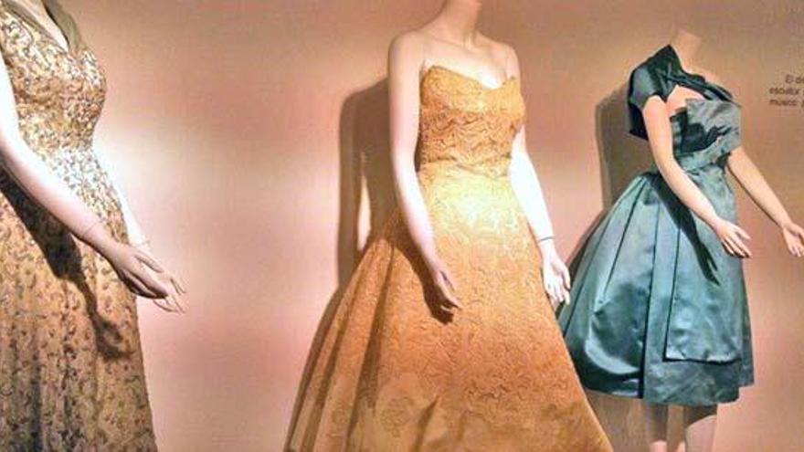 Balenciaga, Chanel y Dior acompañan a la moda Adlib