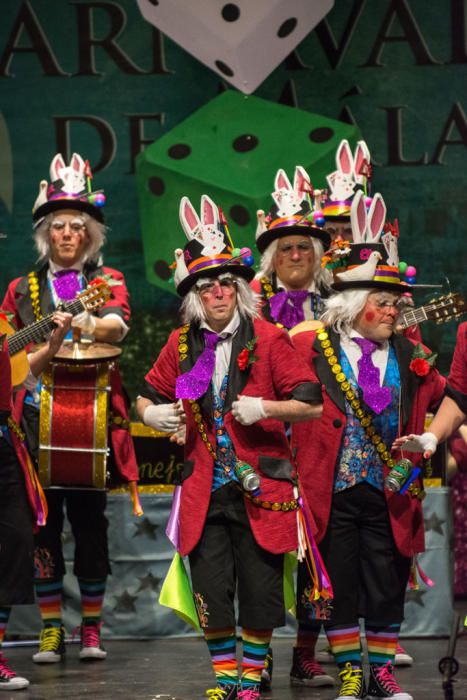 La murga de Puente Genil 'Con el conejo asomando de cuando en cuando'