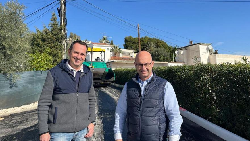 Mijas inicia el plan de asfaltado en urbanizaciones de la localidad