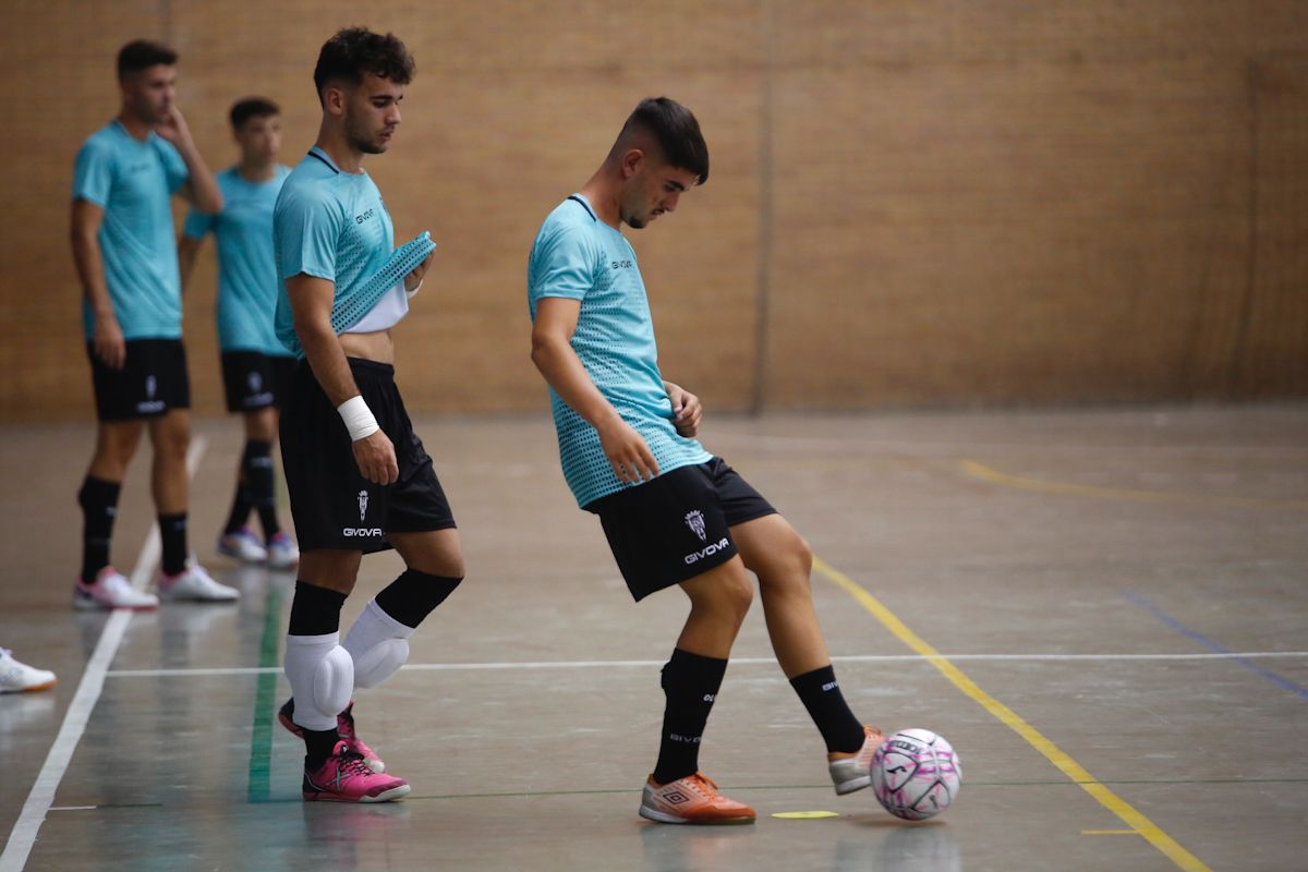 La primera sesión en pista del Córdoba Futsal en imágenes