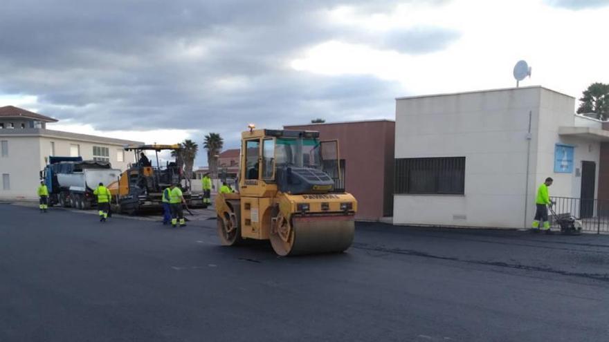 Los trabajos de asfaltado ya están muy avanzados.