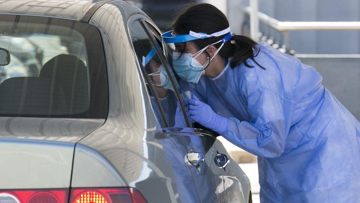 Prueba de PCR en un autocovid.