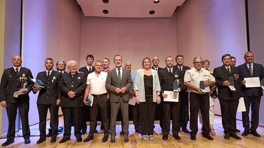 El Dia de la Guàrdia Urbana de Figueres esdevé una celebració de reconeixements i homenatges policials