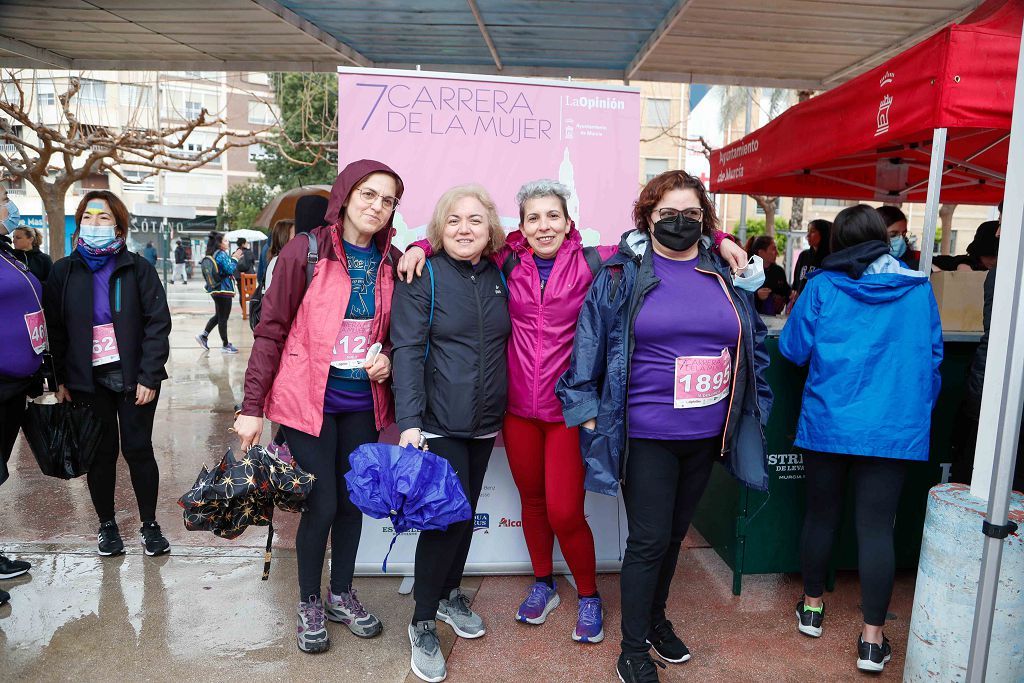 Carrera de la Mujer Murcia 2022: las participantes posan en el photocall