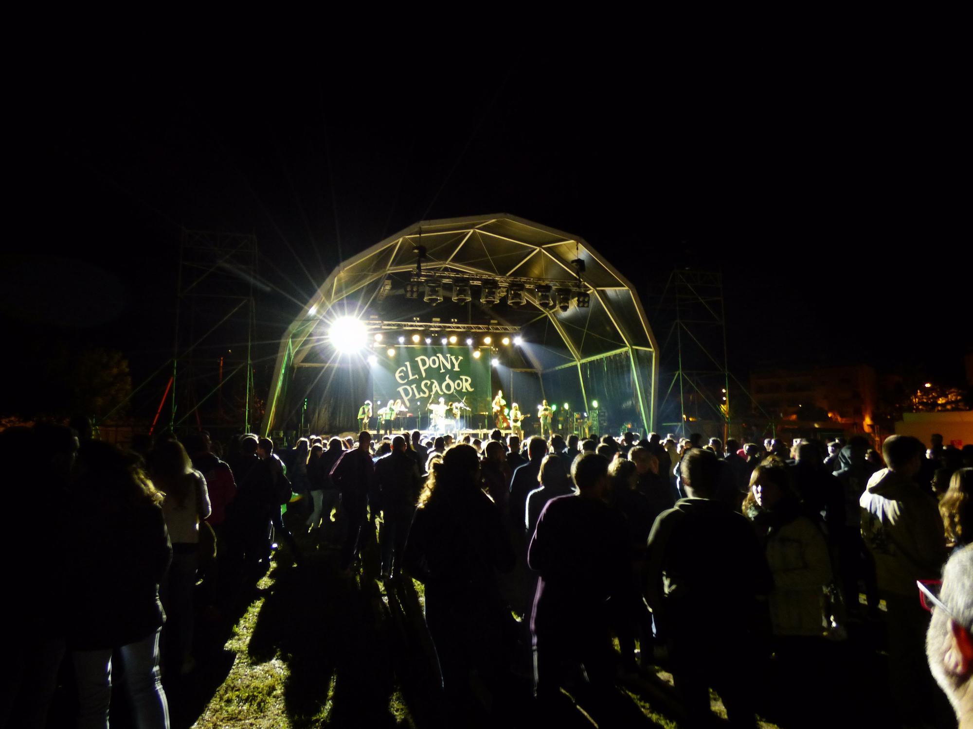 Més música i més festa en la tercera nit del Rampell