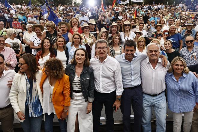 Acto de campaña del PP por las elecciones europeas en el anfiteatro del Parque de Cabecera