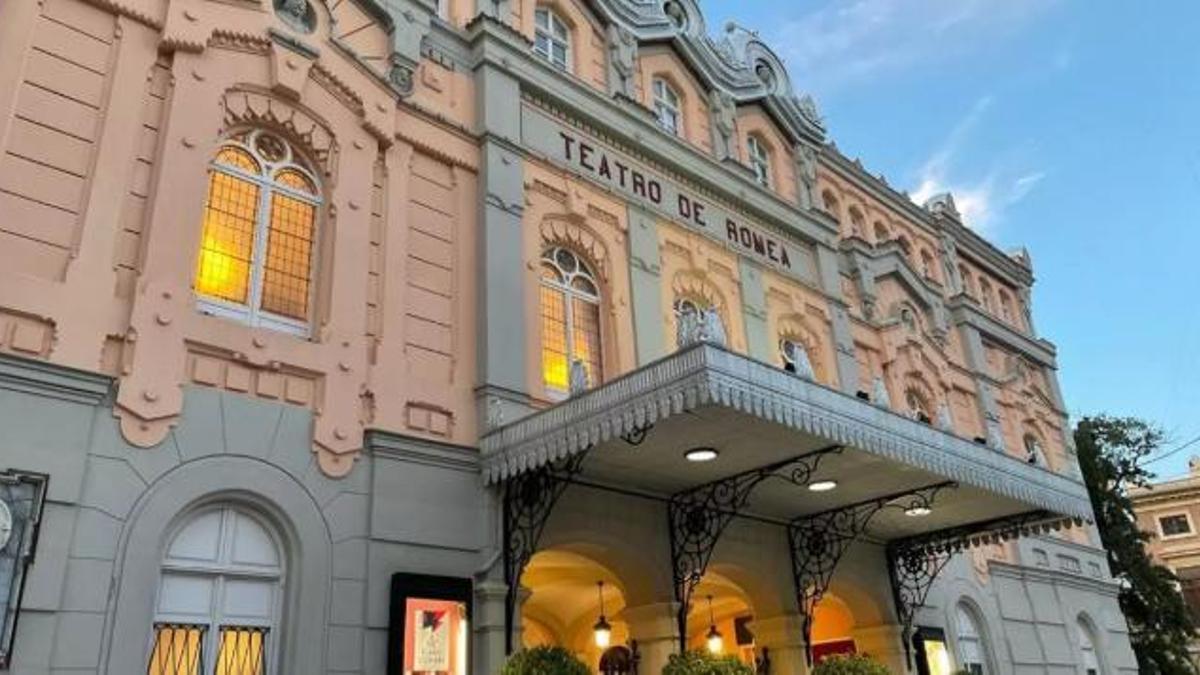 Imagen de archivo de la fachada del Teatro Romea de Murcia