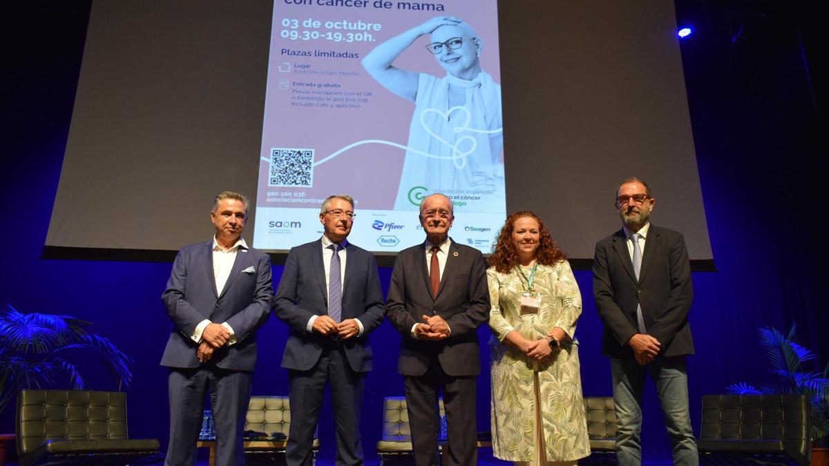 Inauguración de las I Jornadas para Pacientes con Cáncer de Mama en la Diputación de Málaga