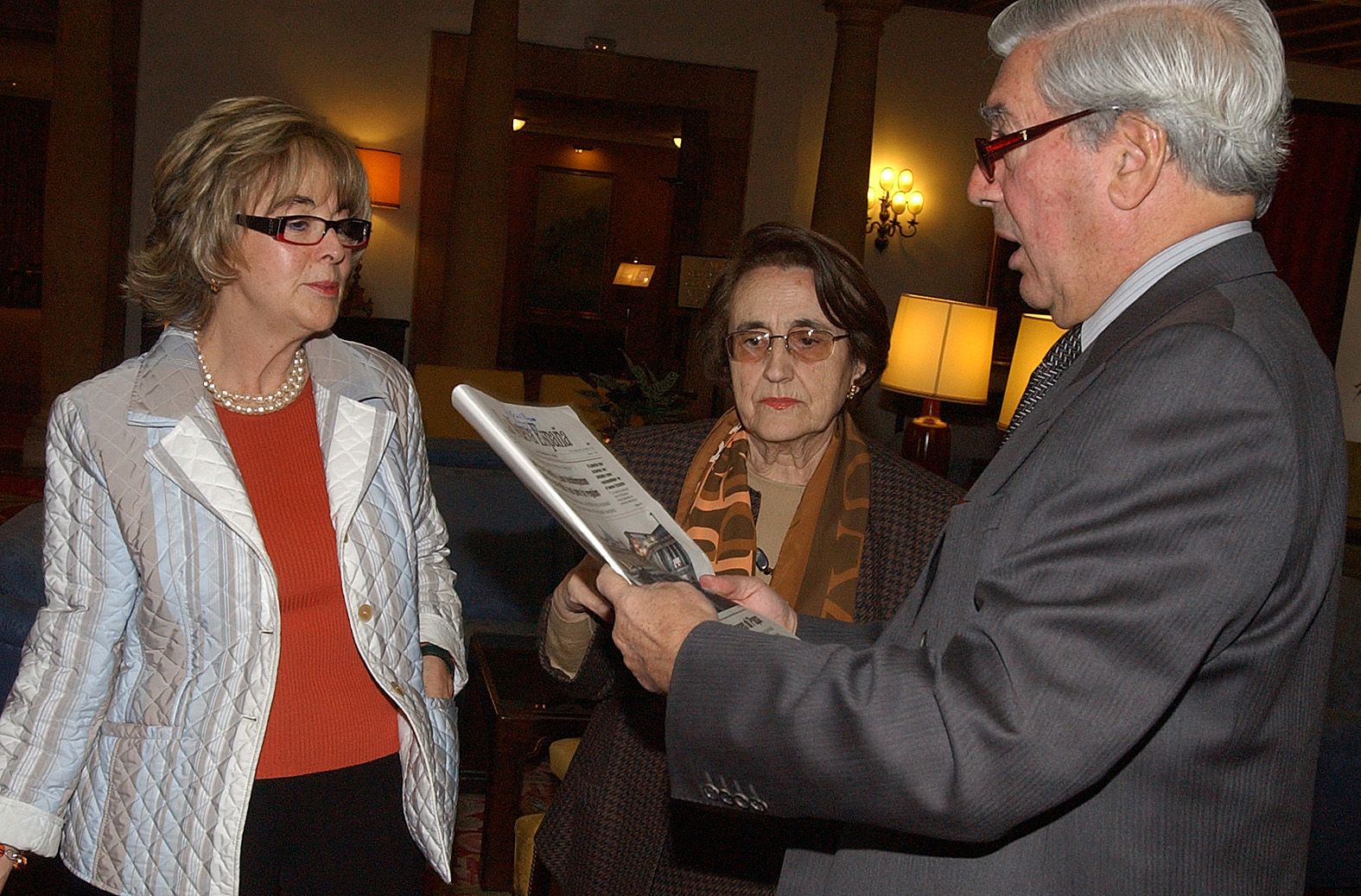 EN IMÁGENES: La relación de Mario Vargas Llosa con Asturias