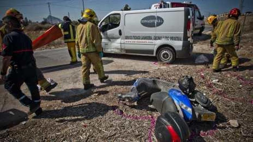 El accidente que acabó ayer con un motorista de 72 años.