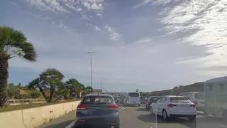 Un accidente múltiple con una guagua escolar colapsa la GC-1 hacia Las Palmas de Gran Canaria