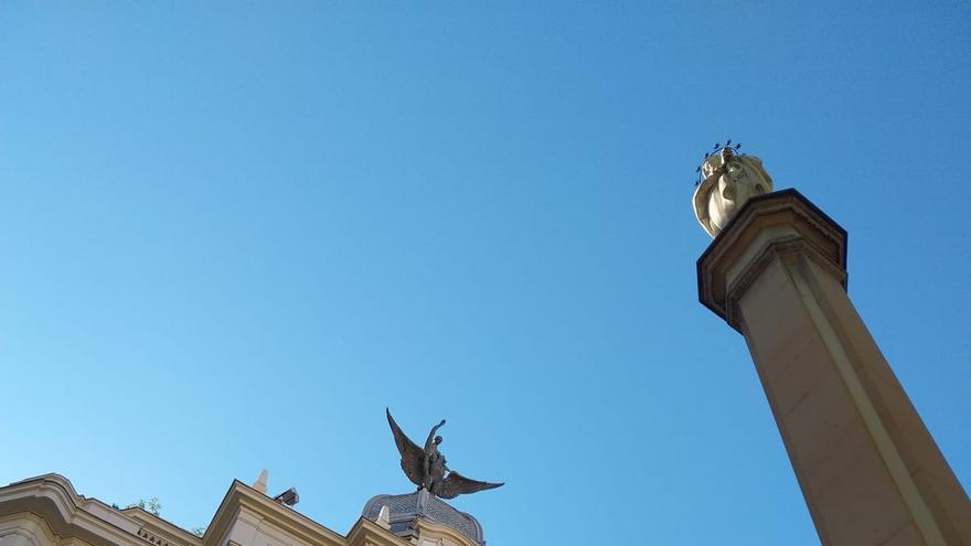 El Gobierno acuerda retirar dos vestigios franquistas de la Región de Murcia