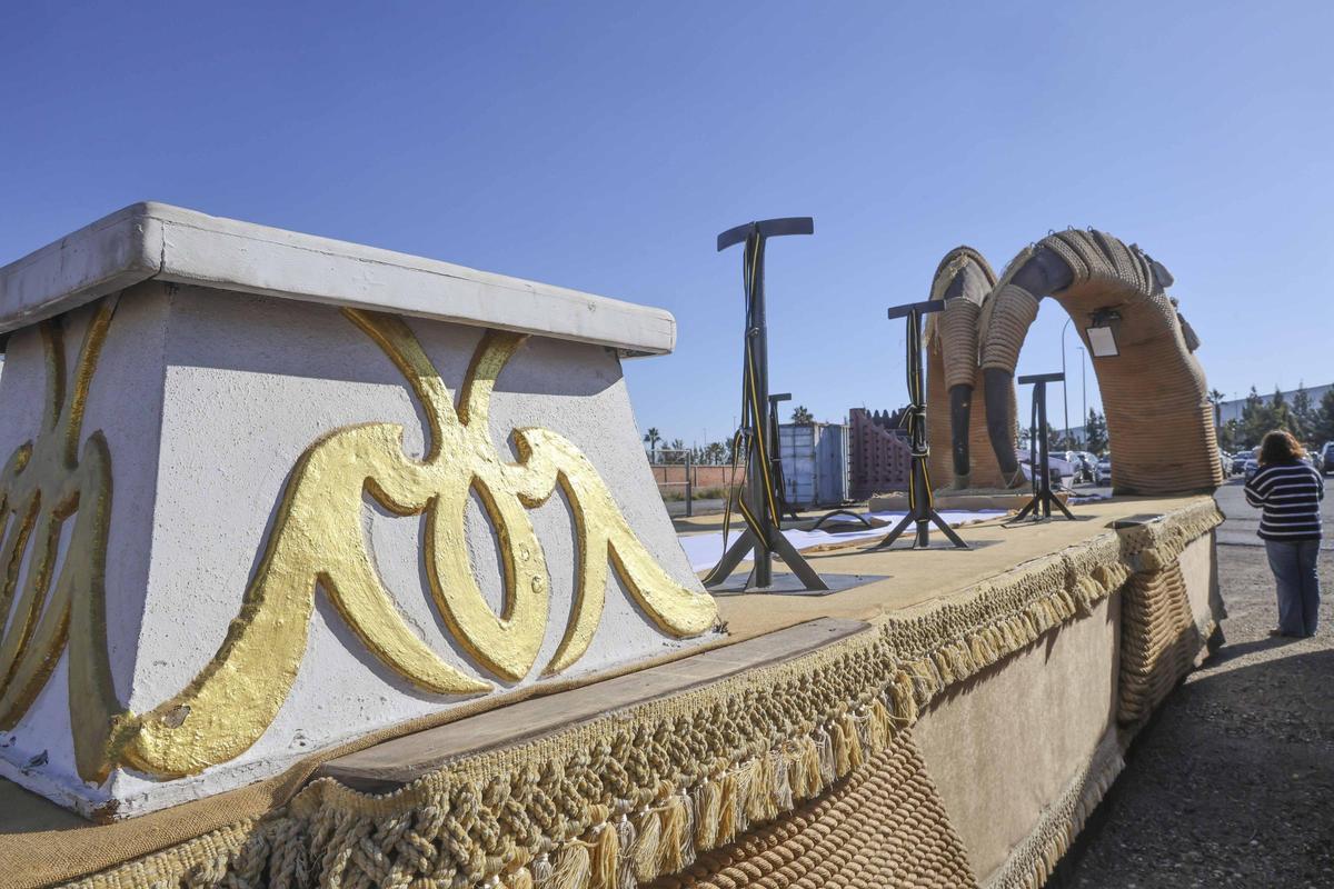 Los últimos detalles para la Cabalgata de los Reyes Magos en Alicante