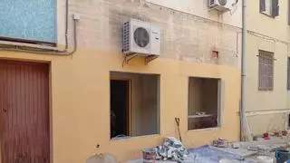 Un juzgado paraliza las obras ilegales de unos apartamentos turísticos en l'Olivereta de València