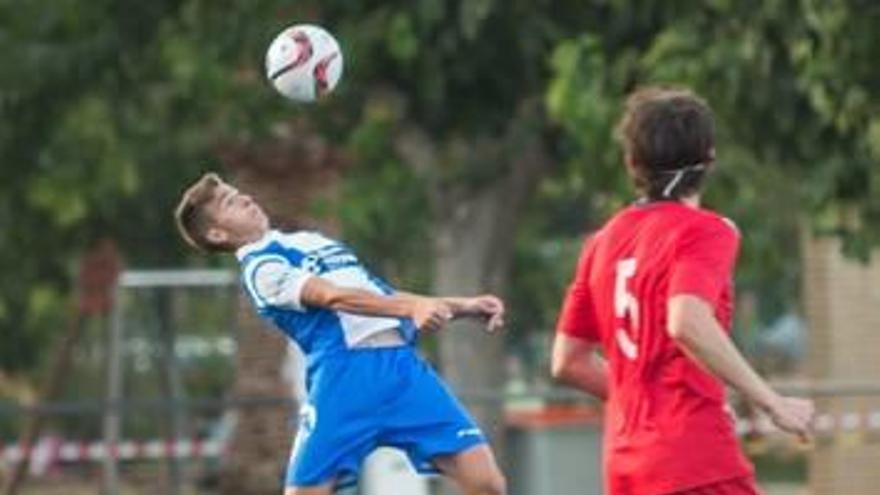 La cantera del Alcoyano emerge con  la irrupción del extremo Ángel López