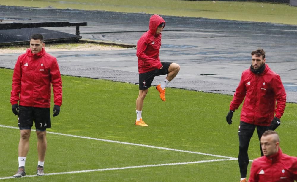 El último entrenamiento del Celta antes de jugar contra el Sevilla // Alba Villar