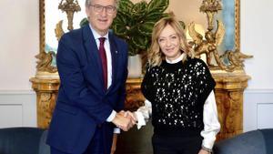 GRAF7811. ROMA, 19/09/2024.-El presidente del Partido Popular y líder de la oposición española, Alberto Núñez Feijóo, se reúne este jueves en Roma con la primera ministra italiana, Giorgia Meloni, para abordar el modelo migratorio del Gobierno italiano, que ha elogiado en varias ocasiones. EFE/ Gobierno De Italia ***SOLO USO EDITORIAL/SOLO DISPONIBLE PARA ILUSTRAR LA NOTICIA QUE ACOMPAÑA (CRÉDITO OBLIGATORIO)***. PRESIDENTE DEL PP ALBERTO NÚÑEZ FEIJÓO . GIORGIA MELONI