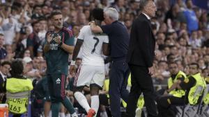 Els xiulets del Bernabéu a Vinícius afecten el brasiler i preocupen el Reial Madrid