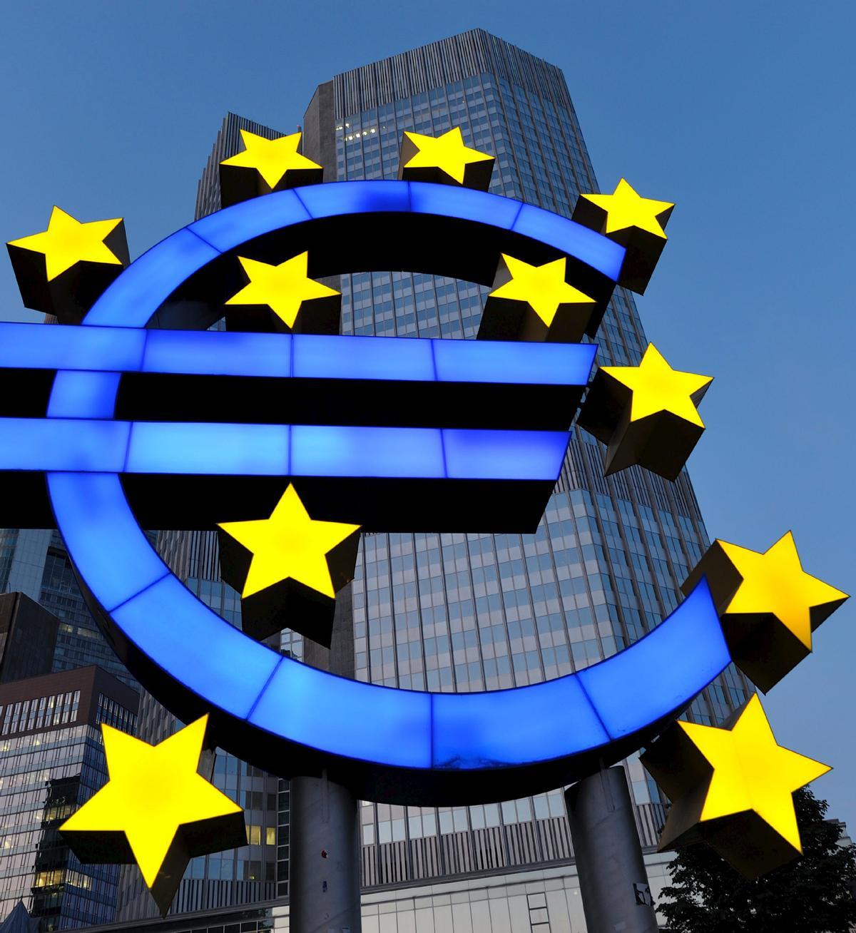 Eurostat confirma que el PIB va pujar un 0,3% a la UE i la zona euro Eurostat confirma que el PIB va pujar un 0,3% a la UE i la zona euro