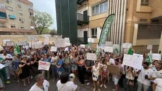 Enfermeras y fisioterapeutas de Málaga saldrán a la calle para exigir el fin de 15 años de pagas extra recortadas