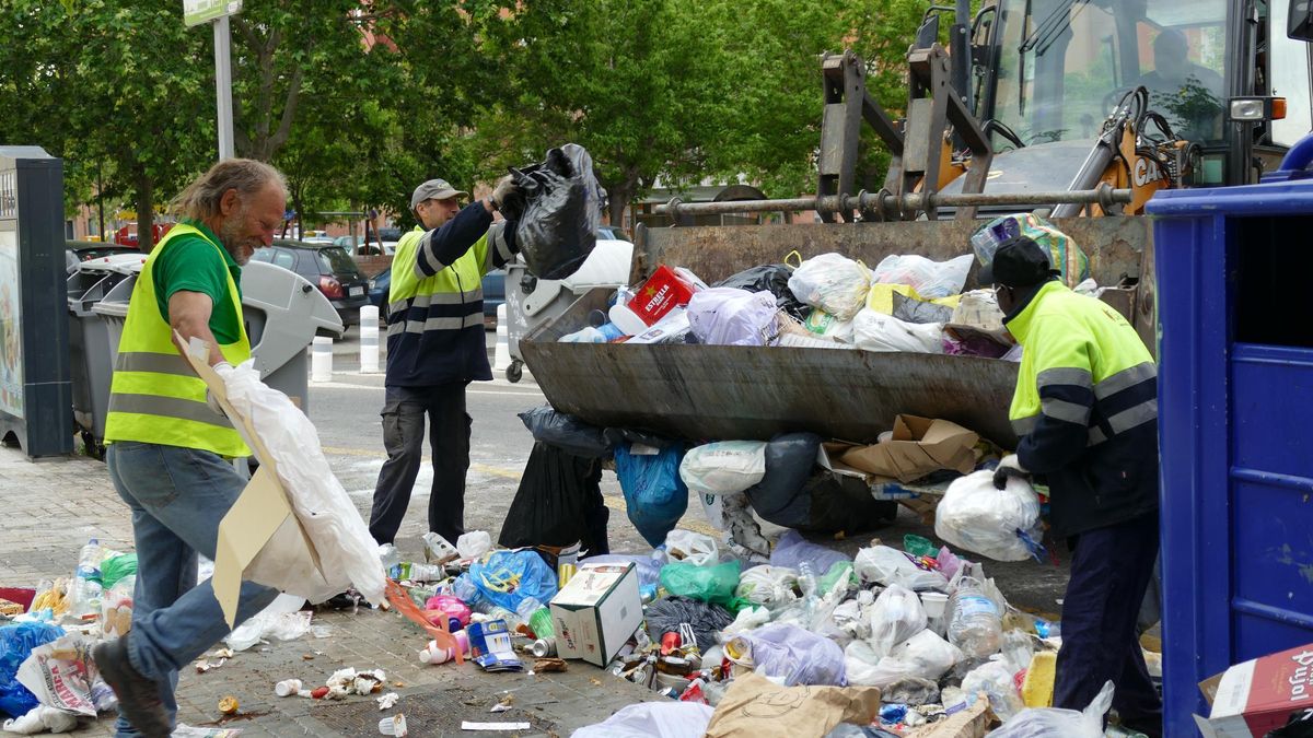 Segueixen les tasques de recollida de deixalles a Figueres