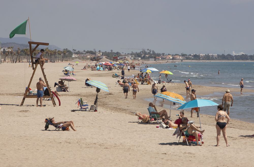 Canet d'En Berenguer: Una playa de postal a menos de 30 minutos de la capital del Turia