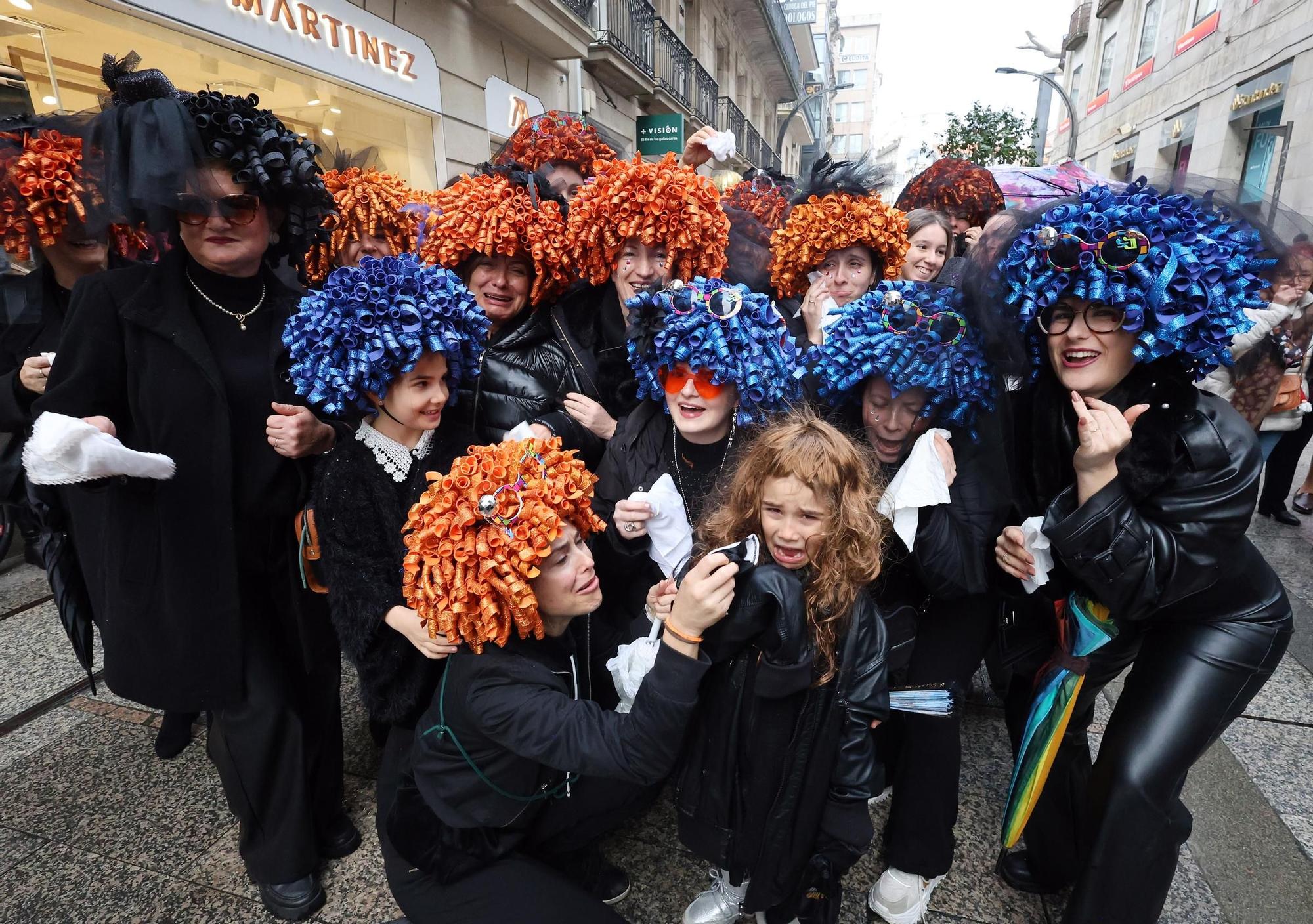 Comitiva fúnebre y premios del desfile finalizan el Carnaval en Vigo