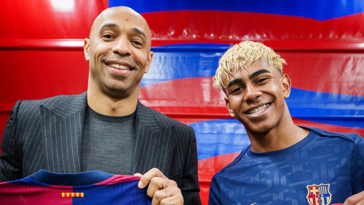 Thierry Henry y Lamine Yamal intercambiaron sus camisetas dedicadas
