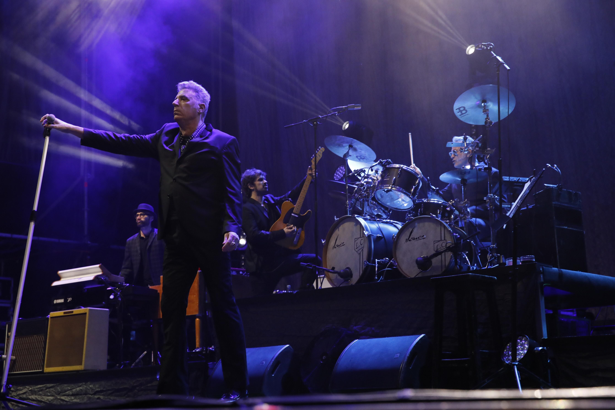 En imágenes: Concierto de "Loquillo" en el festival Metrópoli de Gijón