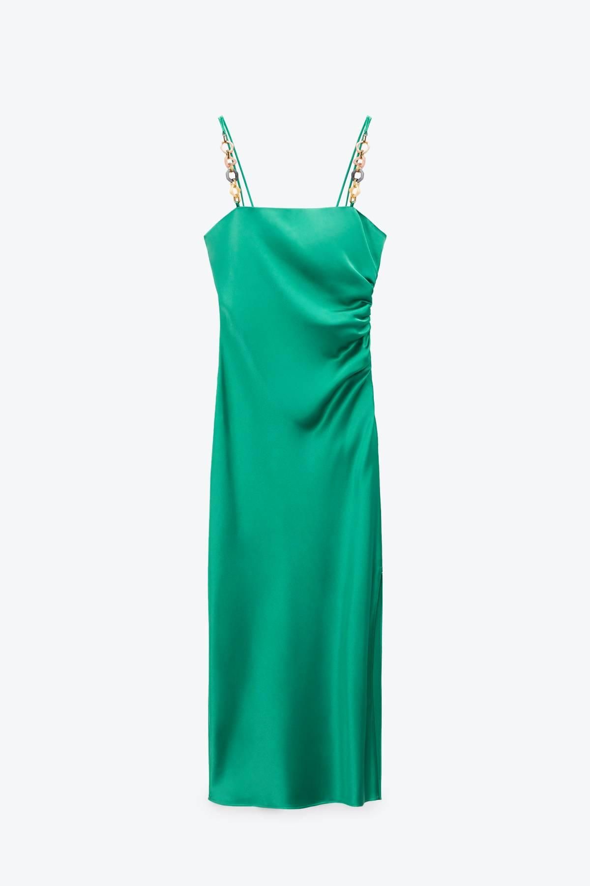 Vestido lencero con detalle drapeado y tirantes cadena de Zara